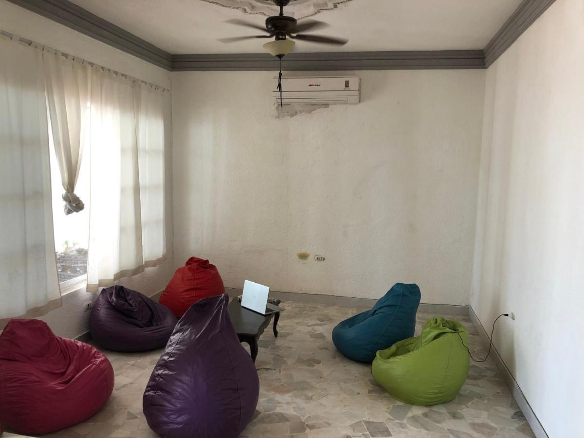 Mini Hostal Cultural De Масатлан Экстерьер фото