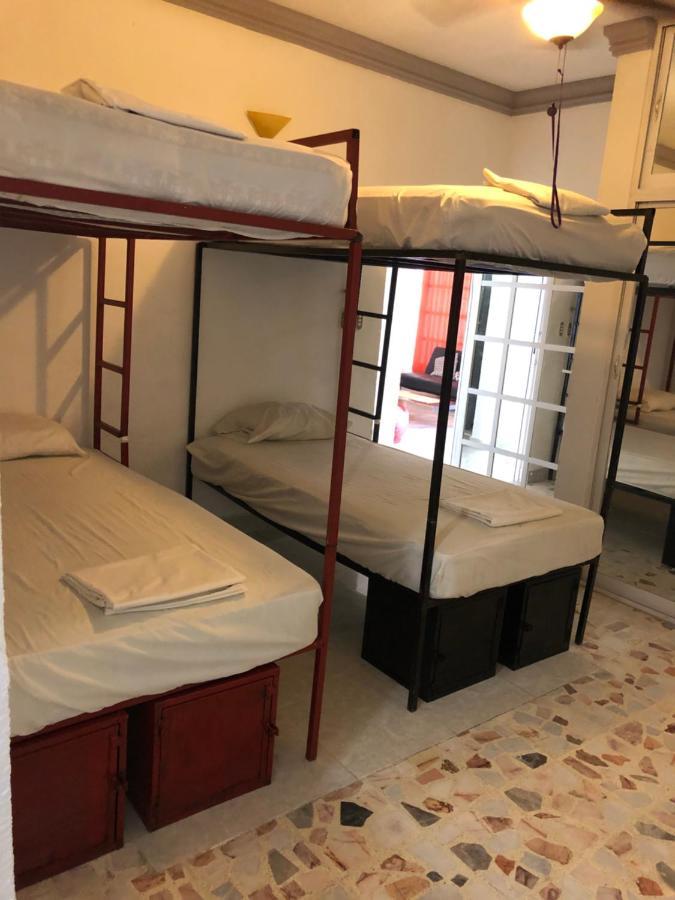 Mini Hostal Cultural De Масатлан Экстерьер фото